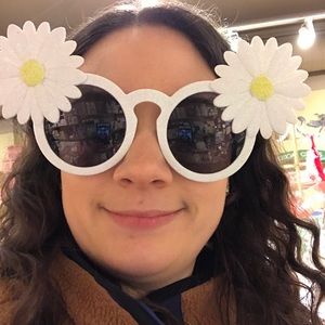 Meet your Posher, Mia